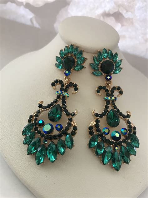 emerald green chandelier earrings